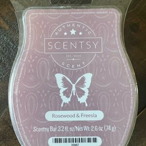 Rosewood & Freesia Wax - Scentsy Bar